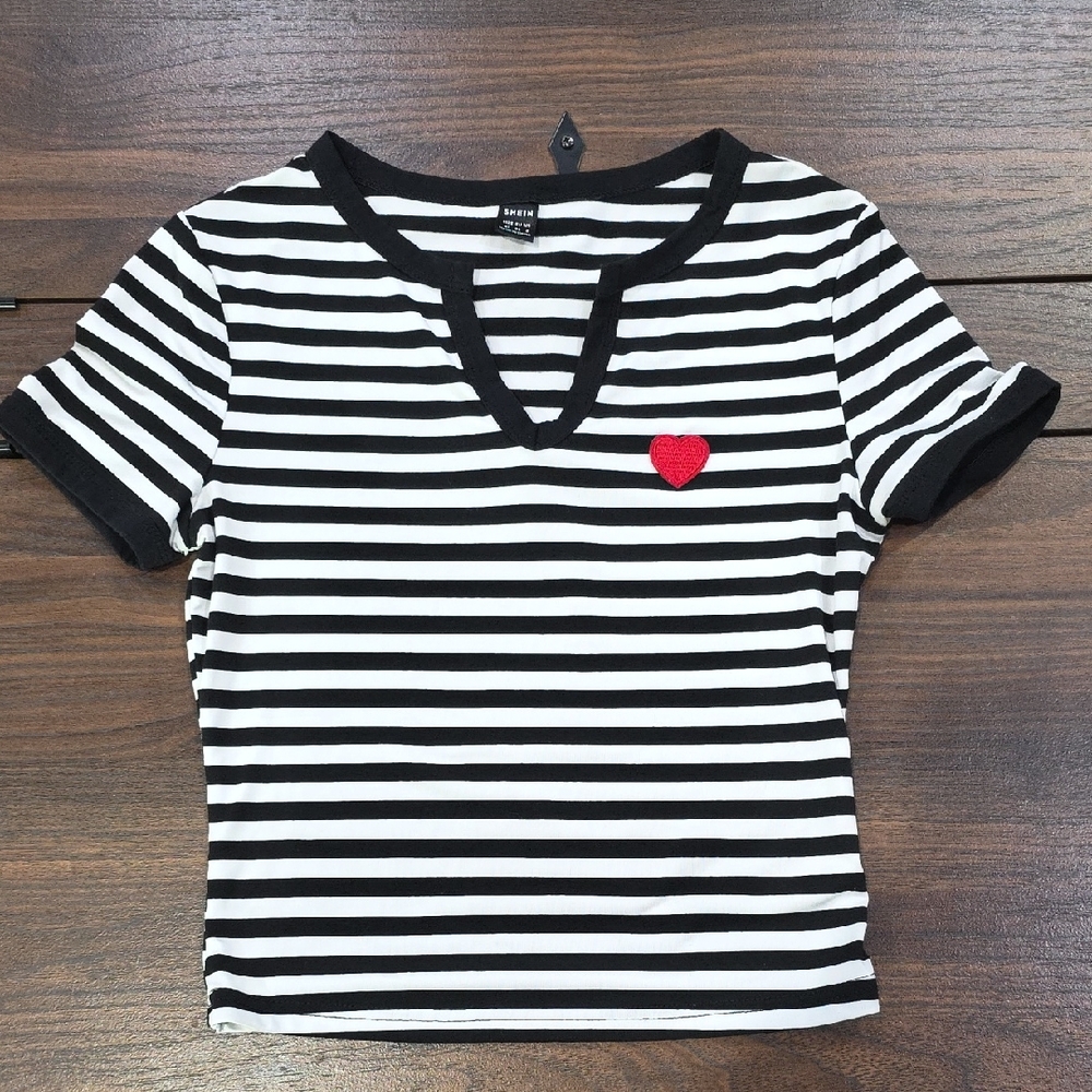 SHEIN Black and White Striped Top